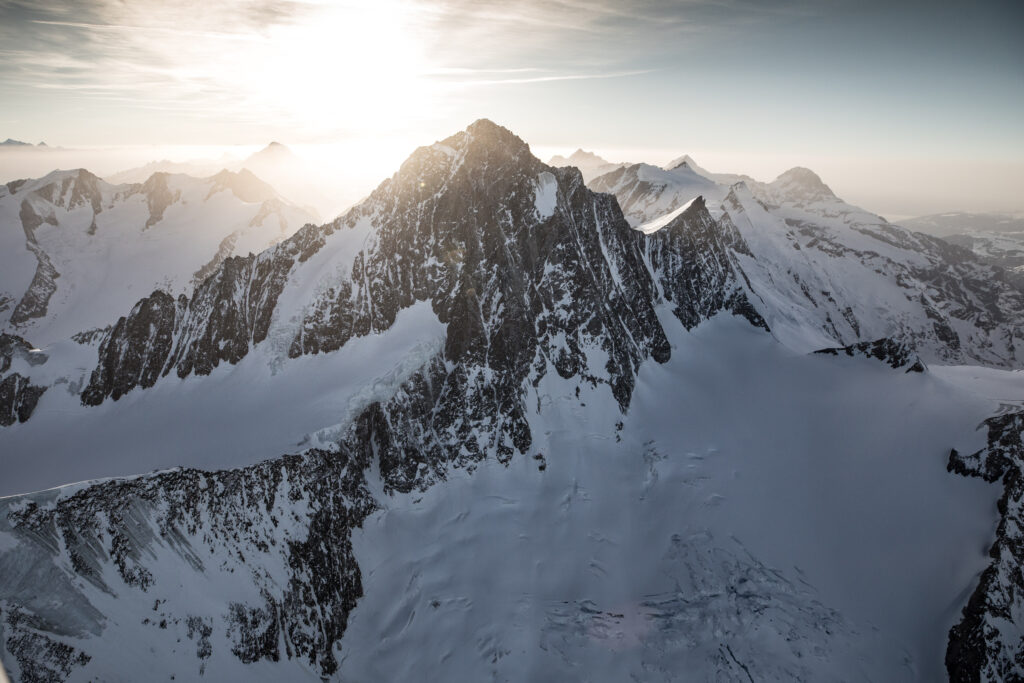 Luftaufnahme Finsteraarhorn